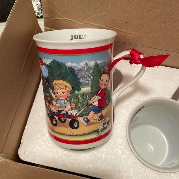 HARD TO FIND Campbell’s three month collection of month mugs - Picture 5 of 16